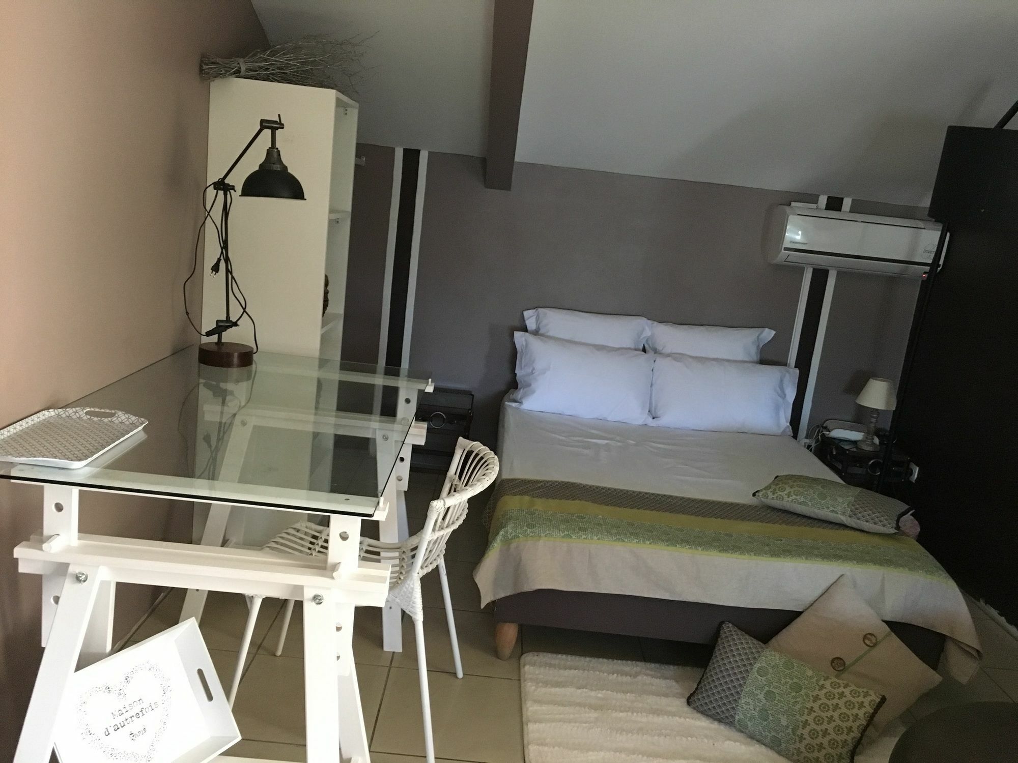 House With 5 Rooms In Etang Sale, With Wonderful Mountain View, Enclos Luaran gambar