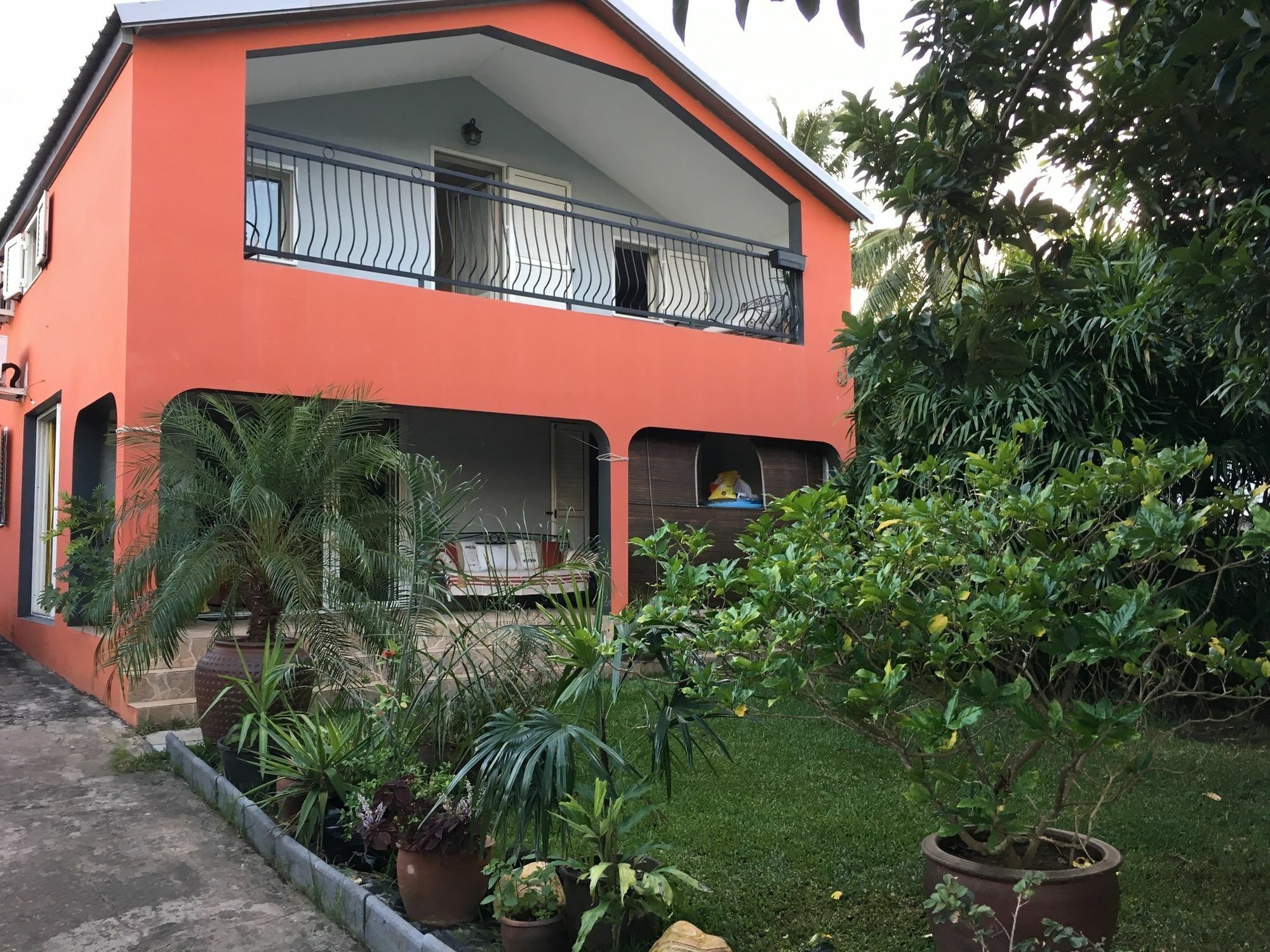 House With 5 Rooms In Etang Sale, With Wonderful Mountain View, Enclos Luaran gambar